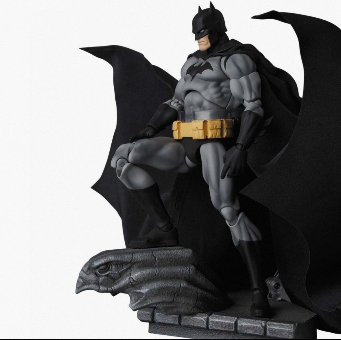Batman Action Figure Custom Statue DC Comics Stoic Vigilante - Image 4