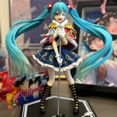 Hatsune Miku Figure Custom Figurine Anime Winking with Microphone Stan