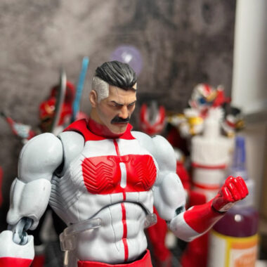 Invincible Action Figure Custom Figure Comics Stern Stance