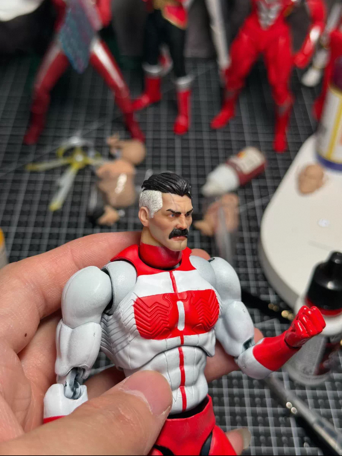 Invincible Action Figure Custom Figure Comics Stern Stance - Image 3